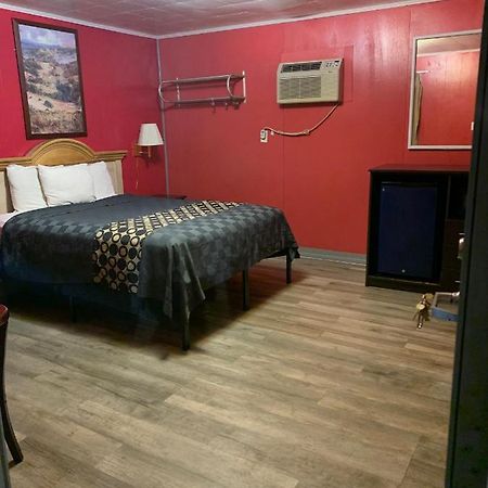 Budget Inn Monroeville Εξωτερικό φωτογραφία